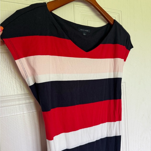 2 for $15 sale: Tommy Hilfiger v-neck cap sleeve belted t-shirt shift dress - M - Picture 4 of 5